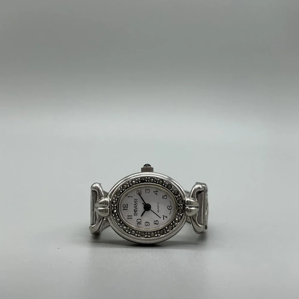 Embassy Womens Watch 19mm White Dial Silver Tone Heart Bracelet New Battery
